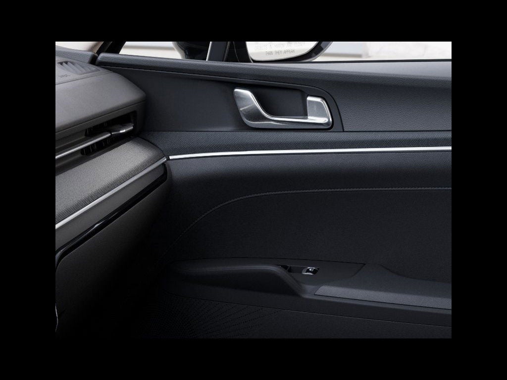 2026 Kia K5 LXS Sedan 4D