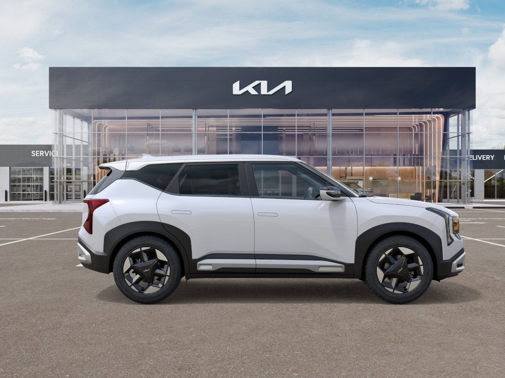 2027 Kia Seltos EX FWD