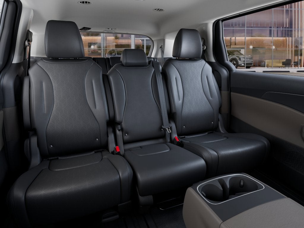 2027 Kia Carnival Hybrid LXS Van 4D