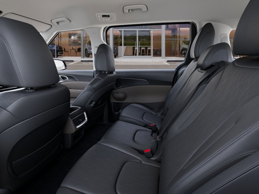 2027 Kia Carnival Hybrid LXS Van 4D
